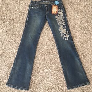 NWT Trinity Ranch Jeans.